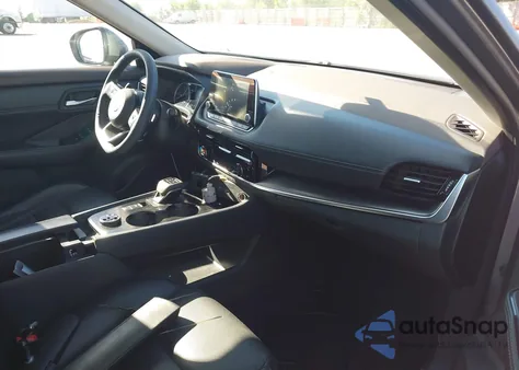 2023 Nissan Rogue Sv Intelligent Awd z USA, uszkodzony, nr VIN 5N1BT3BB8PC677852